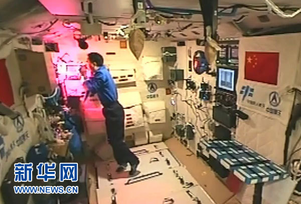 「天宮2号」でレタス栽培　中国人初の「宇宙農家」が誕生