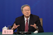 周小川氏