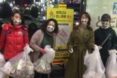 日本でゴミ拾いボランティアをする中国人女性が話題に