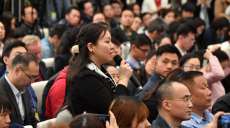 第１３期全人代第１回会議が第１回記者会見を開催