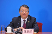 瀋春耀氏